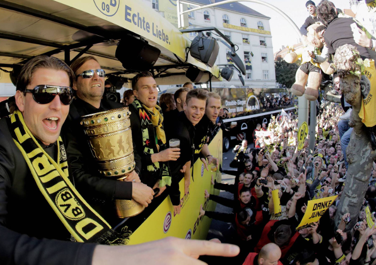 El Borussia Dortmund ya prepara las celebraciones por el título